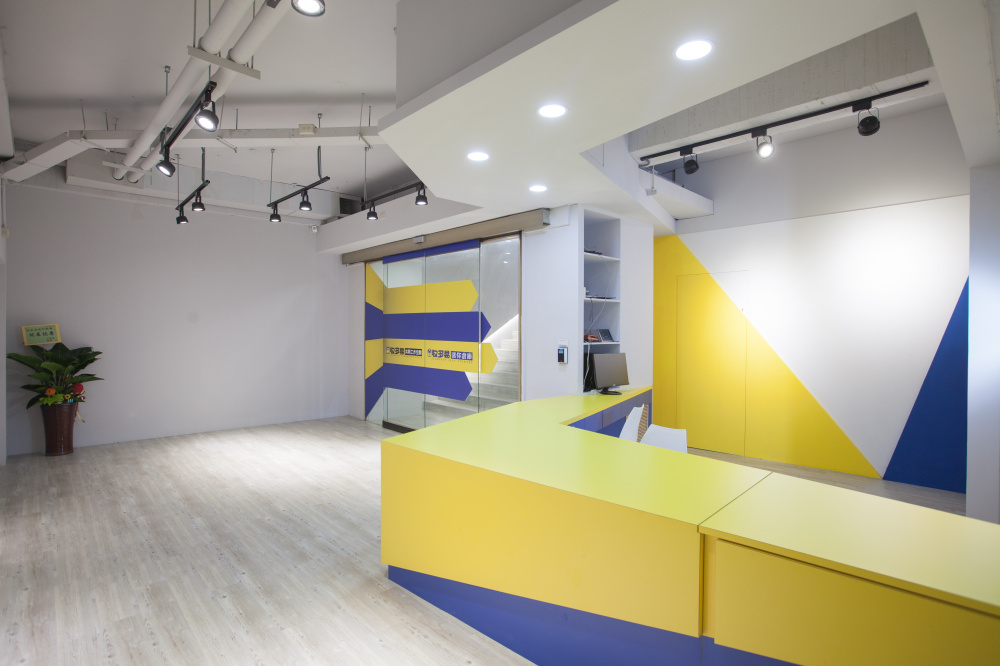 收多易迷你倉庫新店大坪林店，24小時監控錄影，確保您的儲物安全