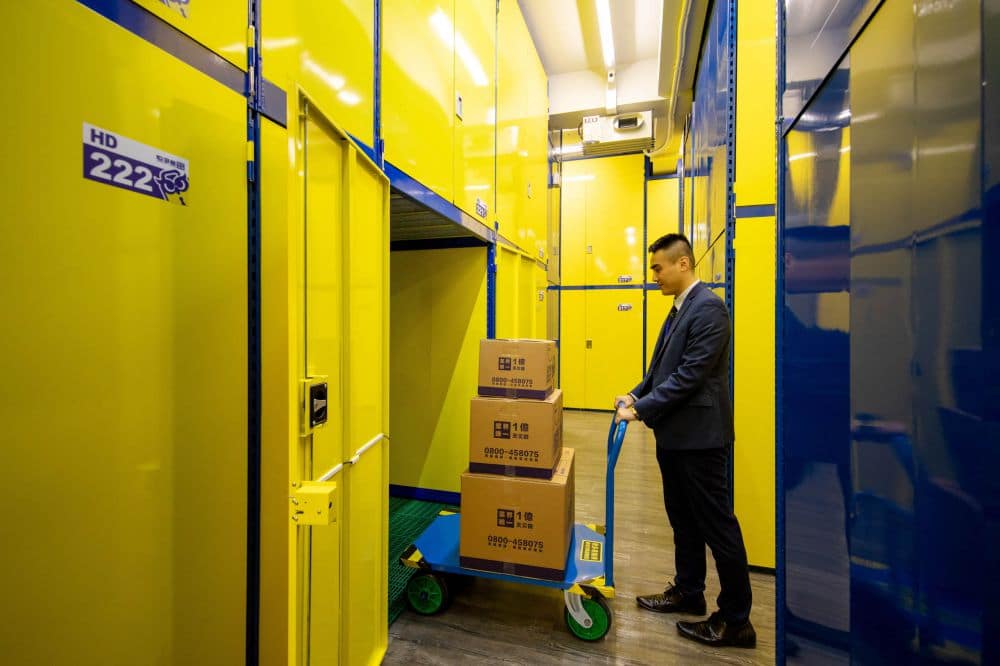 收多易迷你倉庫南港北流店,場內配有推車等搬運輔具,能夠輕鬆搬運要存放的物品